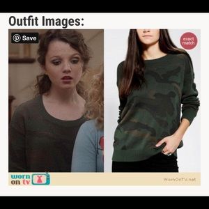 Urban Outfitters baggy camo sweater size L